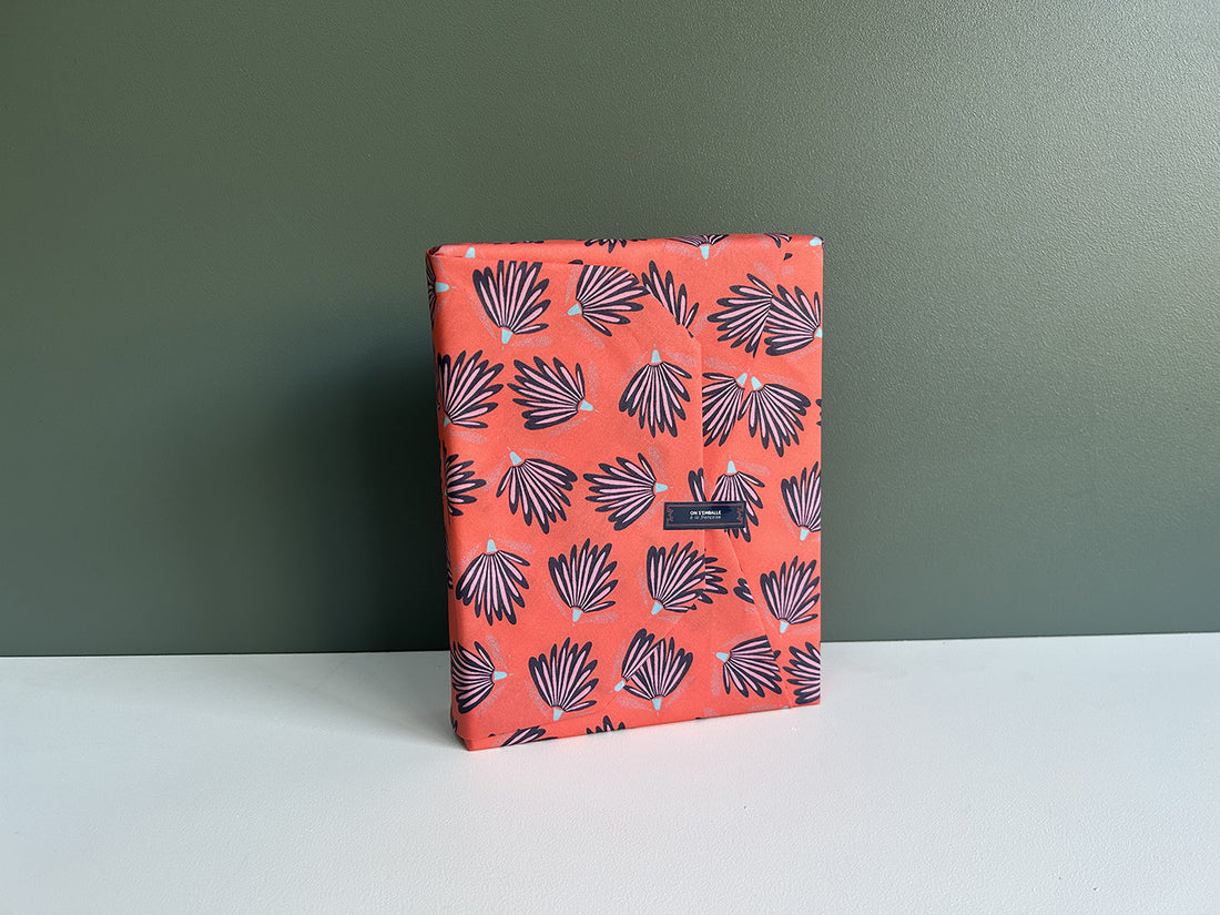 Paquet cadeau Moyen M Orange Nancy pliage feuille et boite cadeau