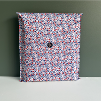 Grande pochette cadeau réutilisable taille L détail de l'imprimé Bleu Limoges