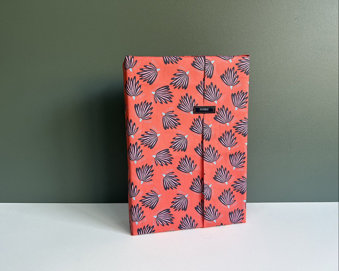 Feuille cadeau L Orange Nancy – Grande feuille réutilisable pour boites cadeau et jouets